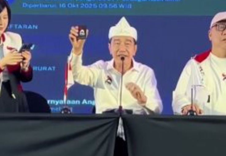 Jokowi saat safari bersama PSI di Bandung. Foto : Ist