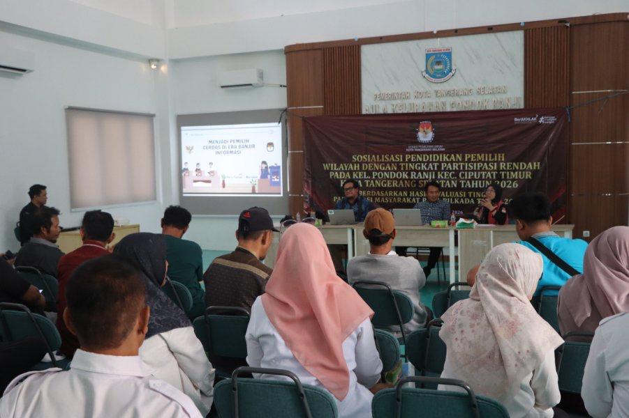 SOSIALSIASI - KPU Kota Tangsel gelar kegiatan sosialisasi kepada para warga yang terdaftar sebagai pemilih di Pondok Ranji.
