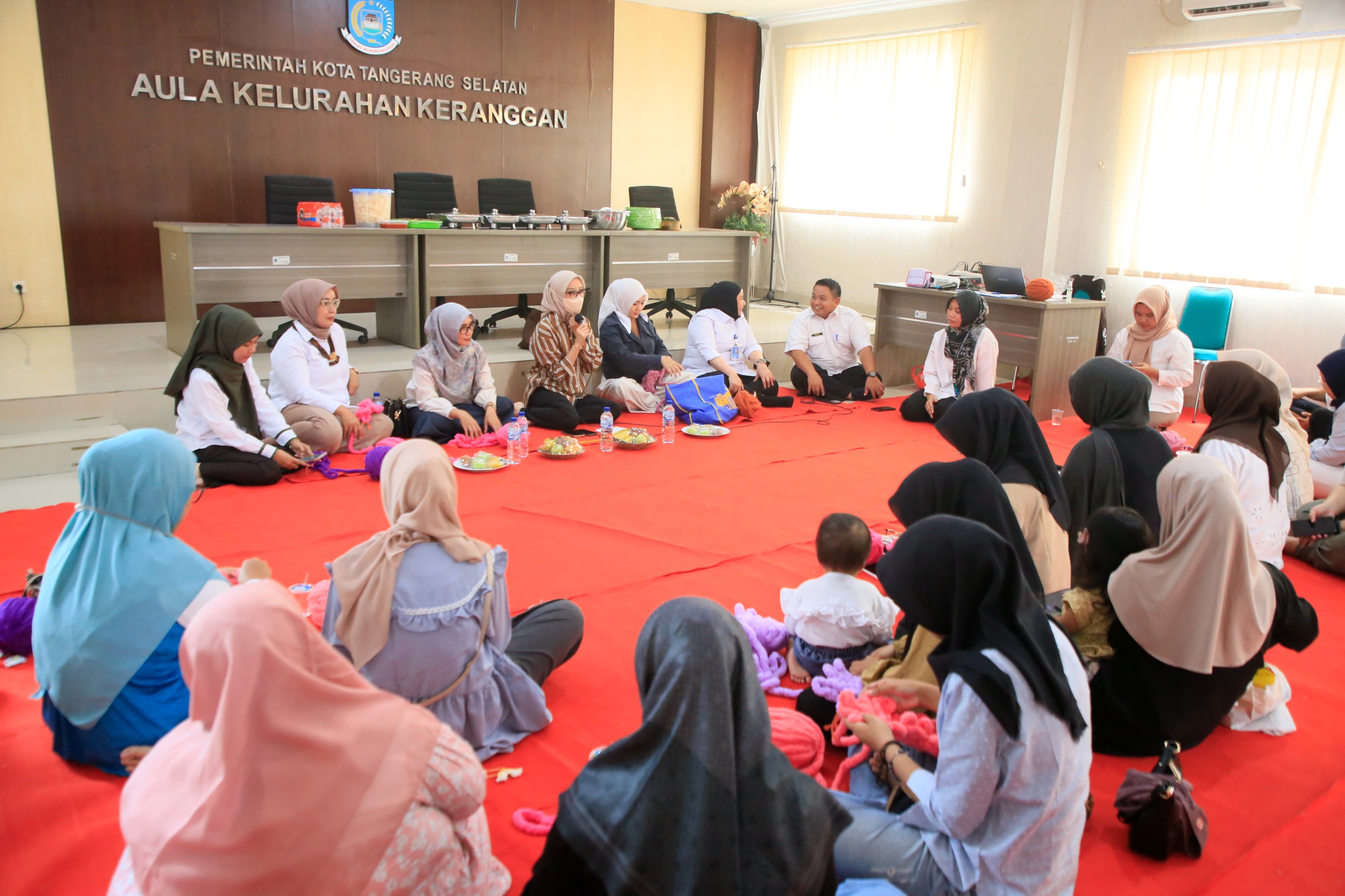 Pelatihan pembuatan chunky bag yang digelar di Kelurahan Keranggan, Kecamatan Setu, Rabu (9/9). (Ist)