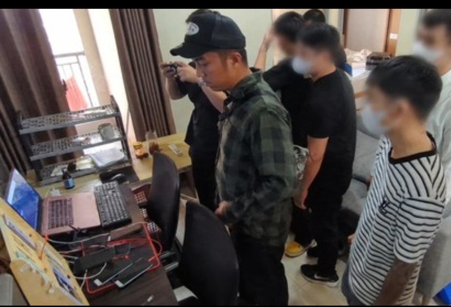 Ke 5 WNA diduga operator Judol berhasil ditangkap. Foto : Ist