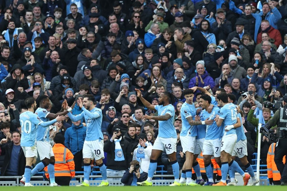 Selebrasi skuad Man City usai menang dari Sunderland. Foto : Ist