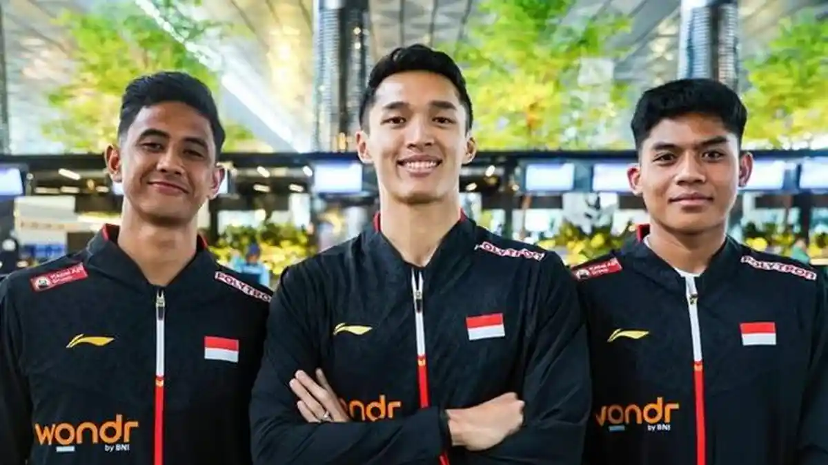 Tiga pemain tunggal putra Indonesia, Ubed (kanan), Jonatan Christie (tengah) dan Alwi Farhan . Foto : Ist