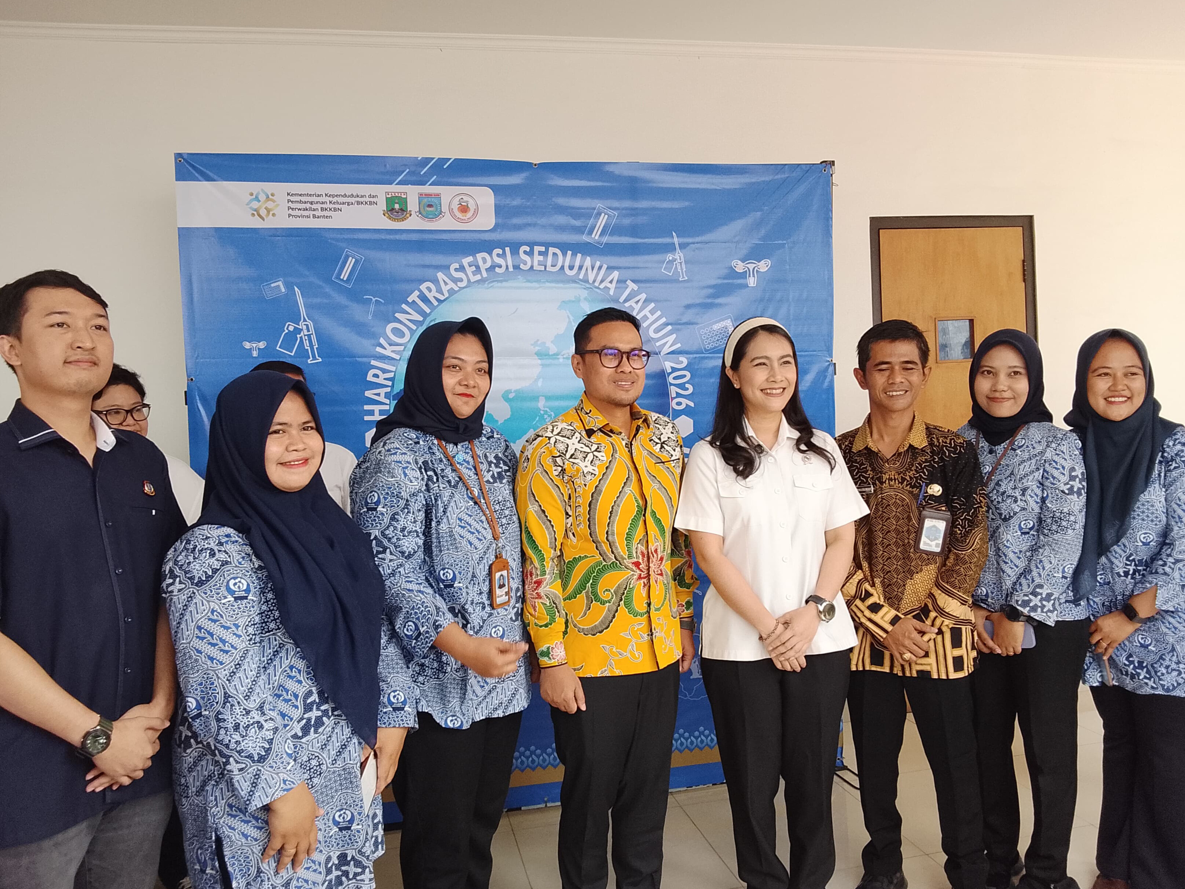 Wamendukbangga/BKKBN Ratu Ayu Isyana Bagoes Oka bersama Wakil Wali Kota Tangsel Pilar Saga Ichsan saat peninjauan WCD 2026 di SRMA 33 Jelupang, Jumat (18/9/2026). (Foto: tangselpos.id/lim)
