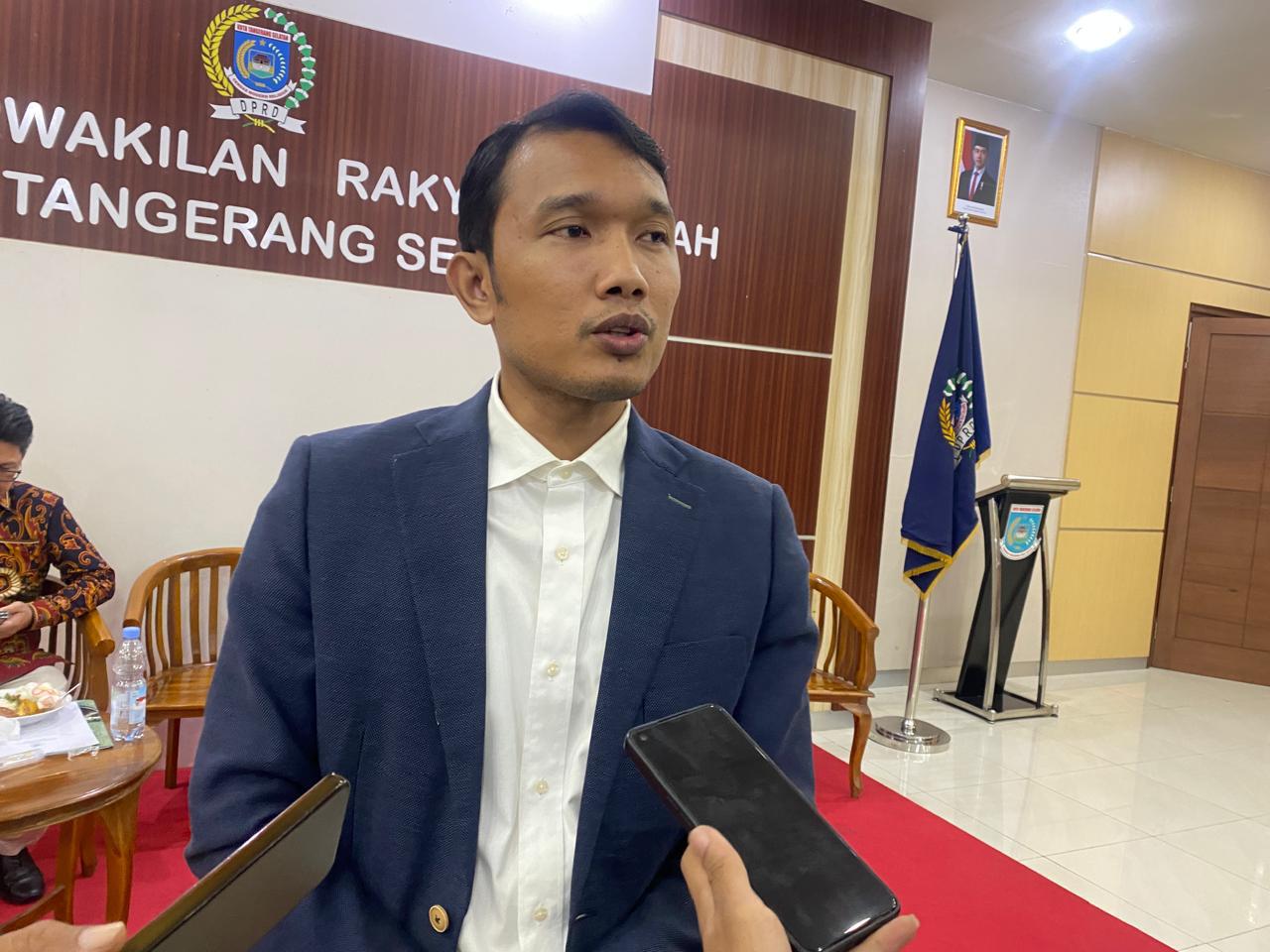 Ketua Fraksi PDIP Adi Sirya Purba