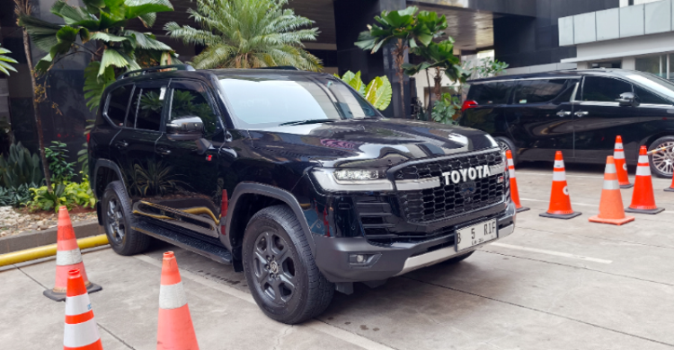 Mobil milik mantan Bupati Kebumen Arif Sugiyanto disita KPK terkait kasus HGB. Foto ; Ist
