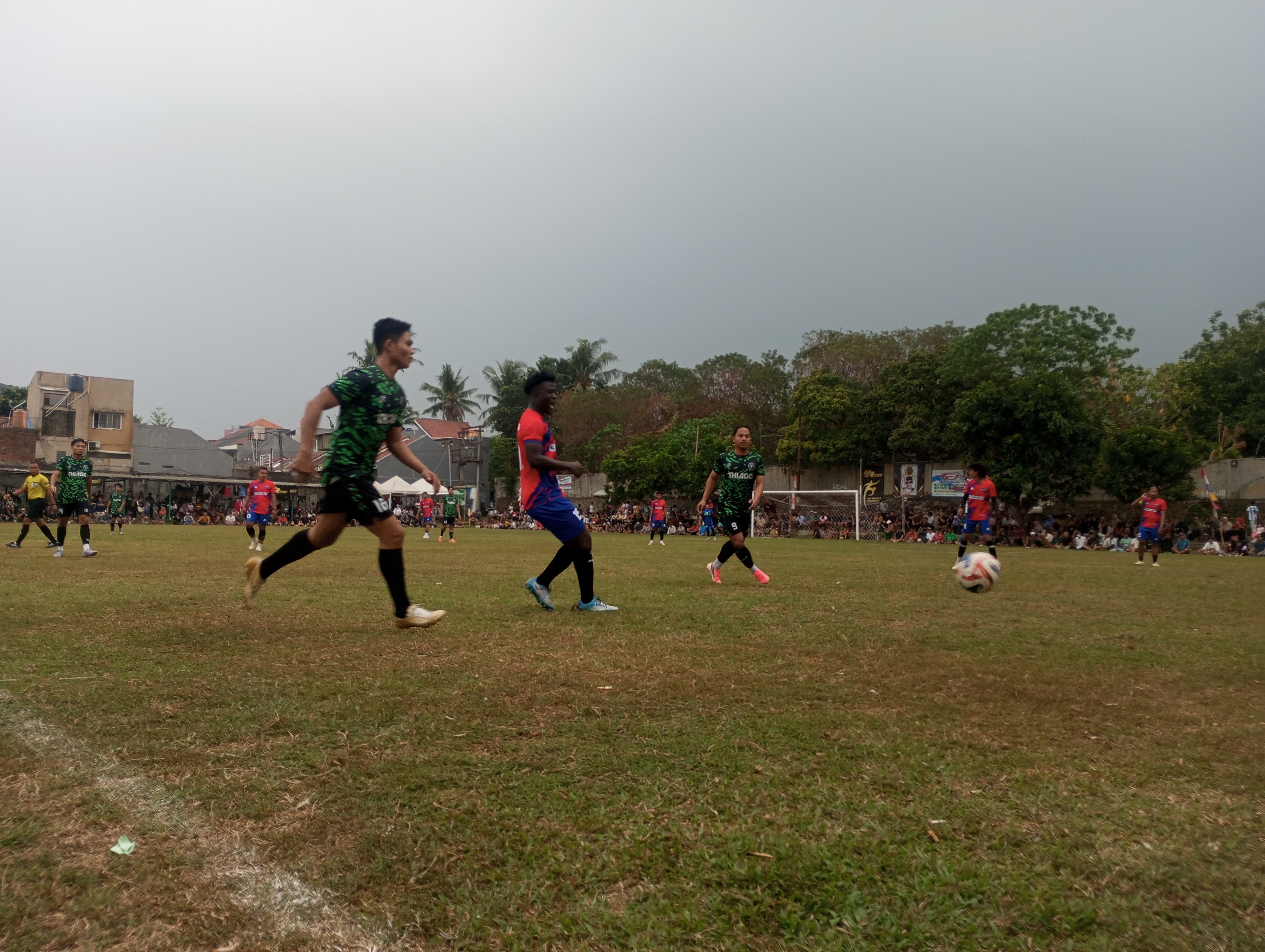 Duel Maulana Motor FC dan Nitro FC berlangsung menarik pada Kamis (29/10/2026) sore.(red/tangselpos.id).