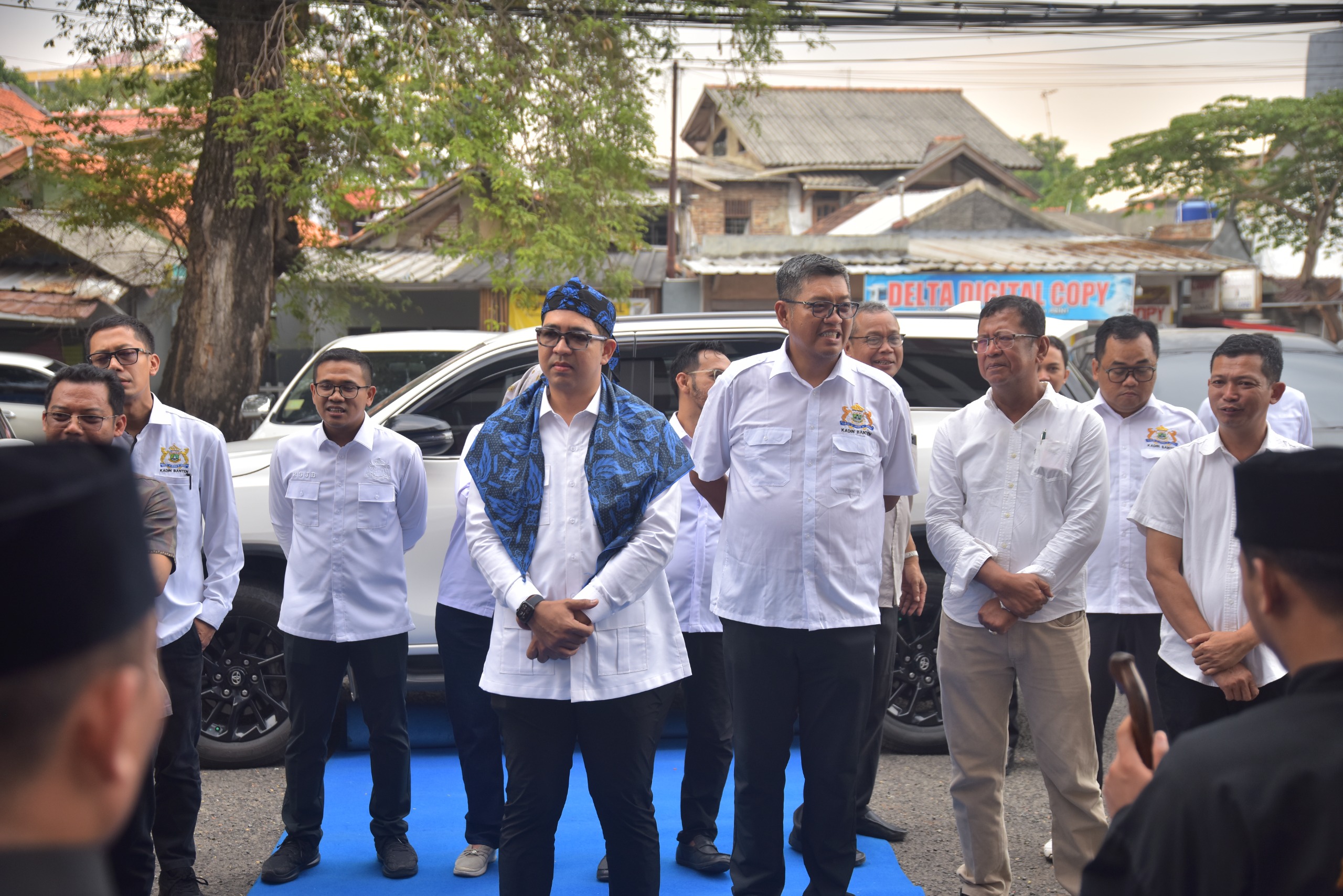 Bakal Calon Ketua Umum, M. Azzari Jayabaya, mendatangi Kantor Kadin Provinsi Banten, Selasa (27/10/2026) untuk melakukan pendaftaran.(Istimewa)