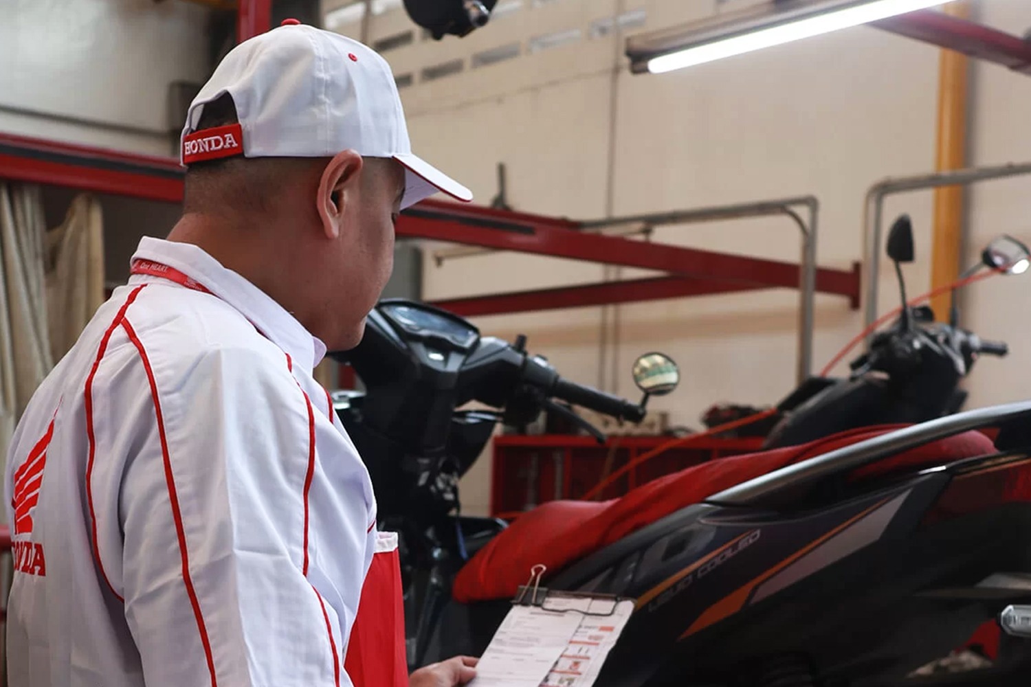 Servis di AHASS dapat diskon 20 persen.(ist).