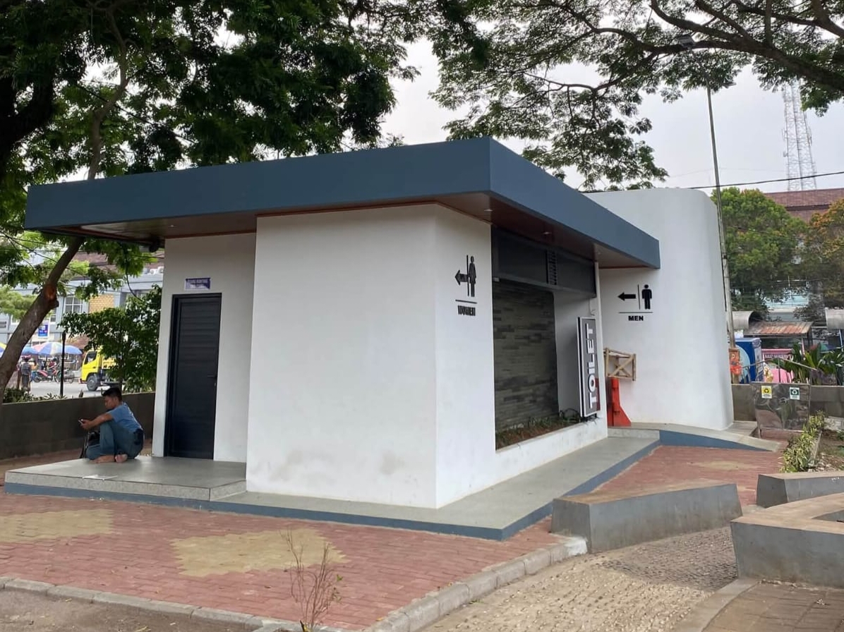 Toilet umum di kawasan Alun-alun Rangkasbitung, Kabupaten Lebak, sudah dibuka sejak pekan lalu, namun bisa digunakan.(ISTIMEWA)