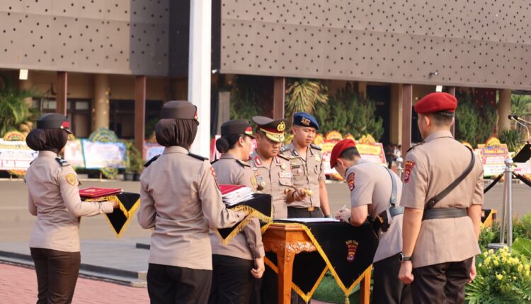 Sertijab digelar di Lapangan Apel Polda Banten, Foto : Ist