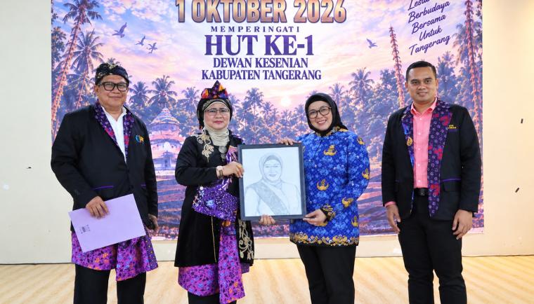 Wakil Bupati Tangerang Intan Nurul Hikmah menghadiri peringatan HUT ke-1 Dewan Kesenian Kabupaten Tangerang (DKKT). Foto : Humas Kab.Tangerang