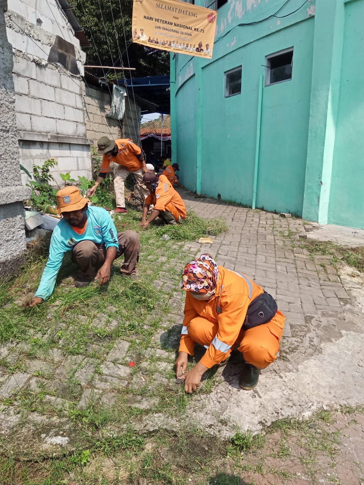 Bersih-bersih Pesapon Korwil Ciputat dan DLH Tangsel.