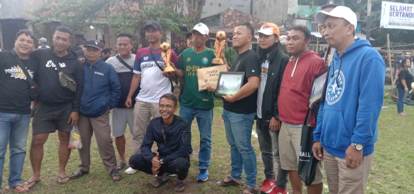 Denis juara pertama, Kecamatan Ciputat juara kedua, HBB Boy dan Ad-Sya FC juara bersama.(Foto: dok/Panitia Bina Jaya Cup).