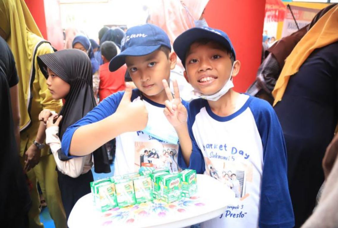 Suasana Giat Market Day Sebagai Pendorong Penggerak Merdeka Belajar di SDN Sukasari 5 Kota Tangerang, Sabtu, (11/6/2022). (tangselpos.id/sh)