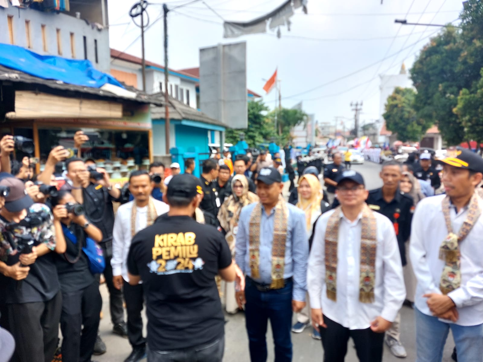 Euforia Perhelatan Kirab Pemilu 2023 di Kota Tangerang Selatan. (tangselpos.id/rmn)