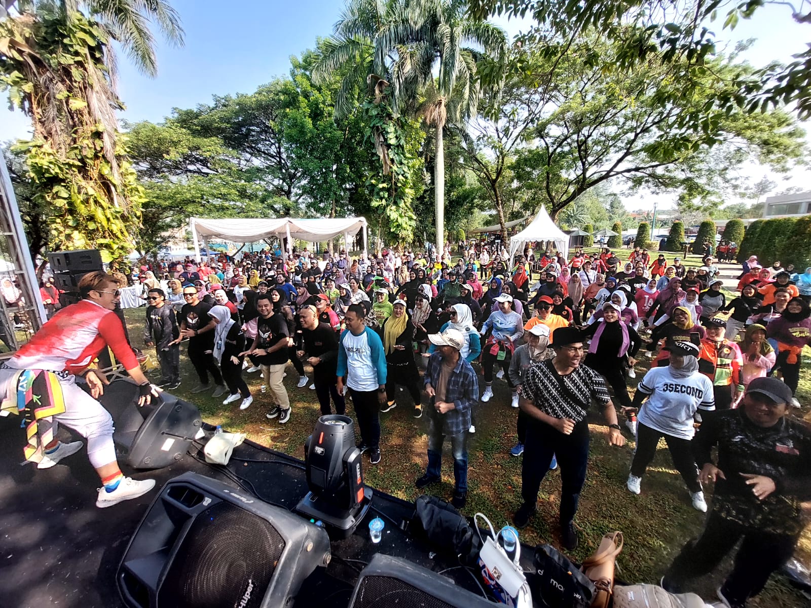 Kecamatan Setu Gelar Festival Kuliner dan Senam Massal Festival Kuliner dan Senam Massal. (tangselos.id/rmn)