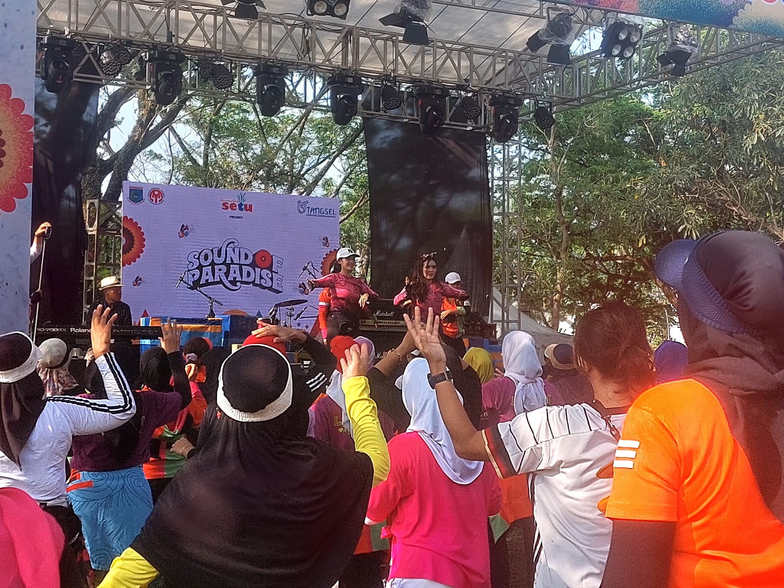 Kecamatan Setu Gelar Festival Kuliner dan Senam Massal Festival Kuliner dan Senam Massal. (tangselos.id/rmn)