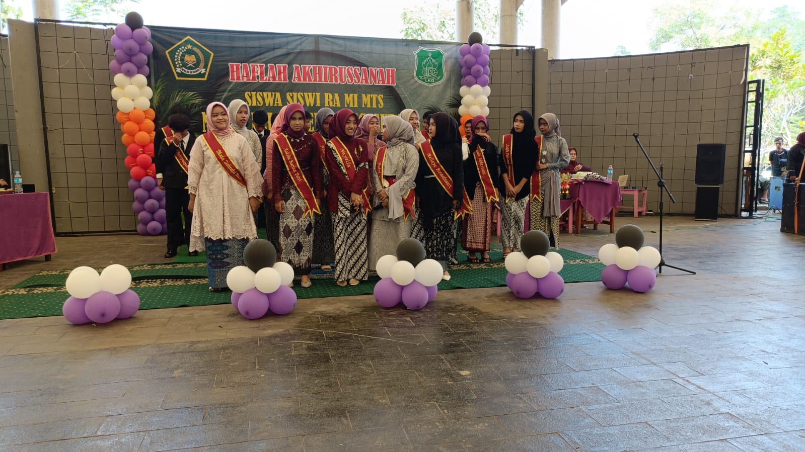 Acara berlangsung di Gedung Amphitheater Gelanggang Seni dan Budaya Taman Jaletreng, Serpong, Senin (16/6). (tangselpos.id/irm)