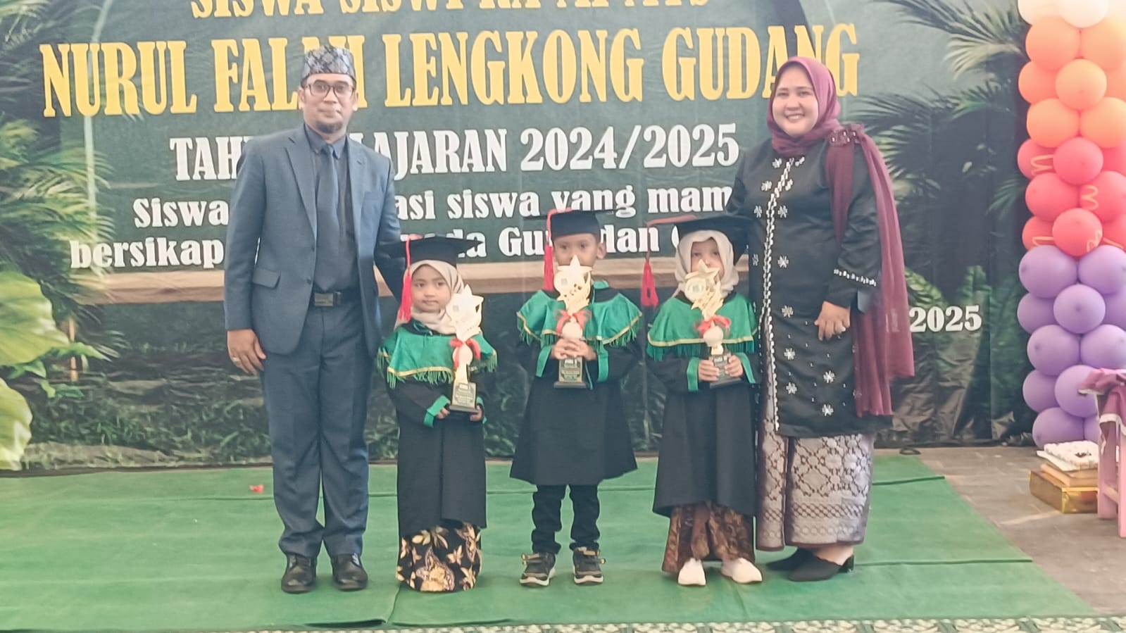 Acara berlangsung di Gedung Amphitheater Gelanggang Seni dan Budaya Taman Jaletreng, Serpong, Senin (16/6). (tangselpos.id/irm)