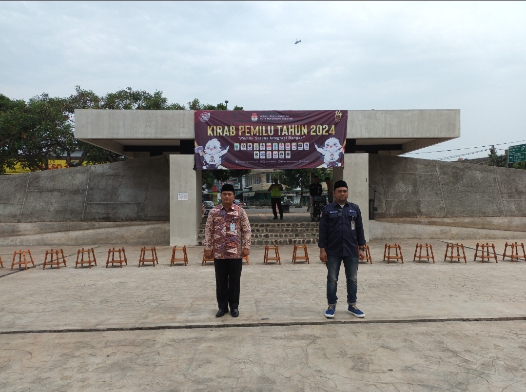 Kirab Pemilu di alun-alun Pamulang. (tangselpos.id/lim)