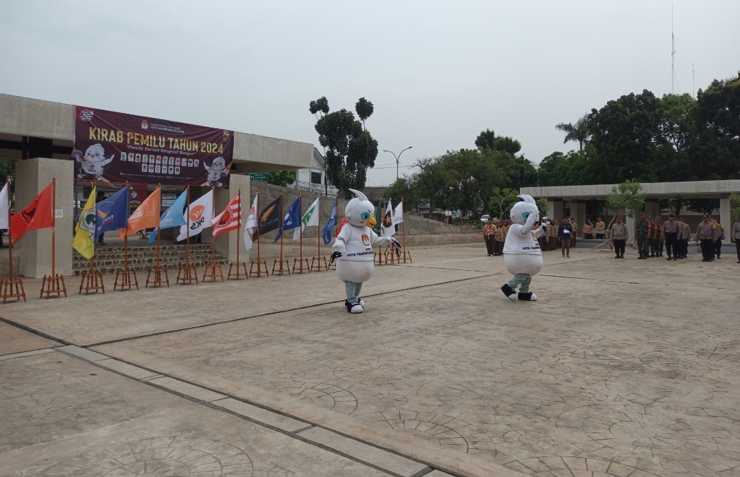 Kirab Pemilu di alun-alun Pamulang. (tangselpos.id/lim)