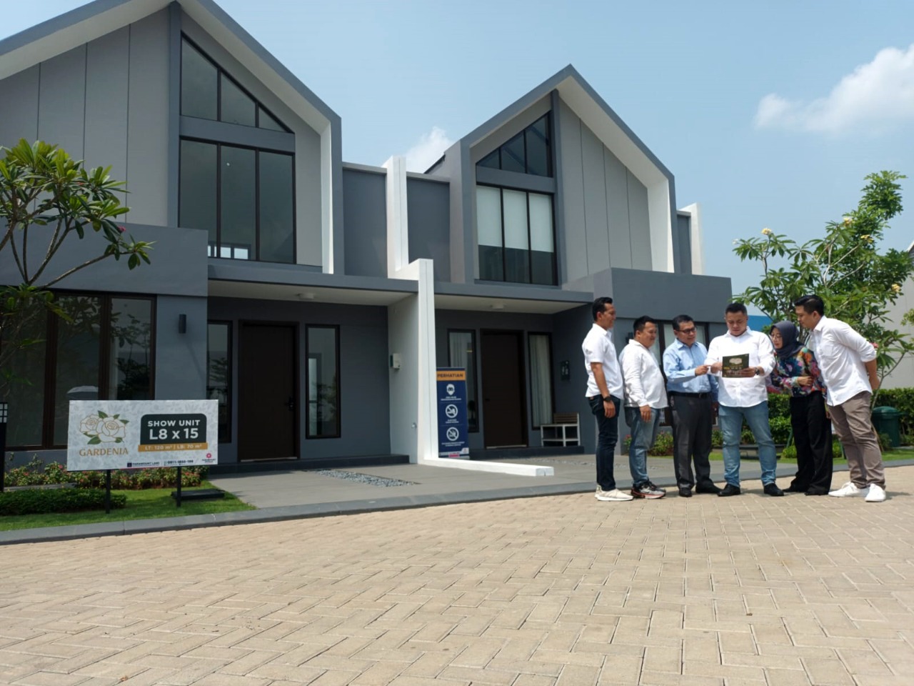 Soft Launching & Opening Show Unit Klaster Gardenia. (tangselpos.id/lim)