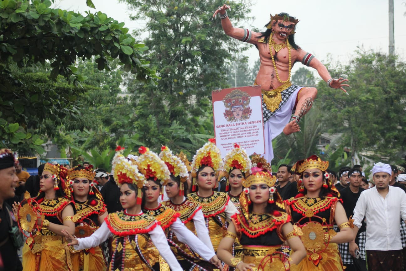 Pawai Ogoh-ogoh dan Budaya di Pura Parahyangan Jagat Guru BSD. (tangselpos.id/gema)