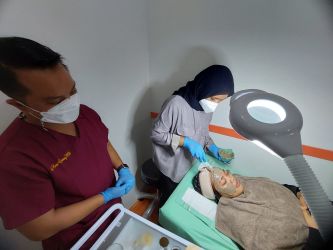 Perawatan kecantikan berbahan dasar kopi di Beauty Lo Coffee. (tangselpos.id/rmn)