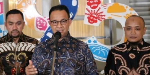 Gubernur Anies Baswedan beserta Ketua Formula E Ahmad Sahroni (kiri). (Ist)