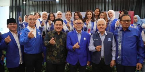 Erick Thohir diantara Ketum PAN serta pengurus PAN lain nya. Foto : Istimewa