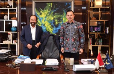 Surya Paloh bersama Agus Harimurti Yodhoyono. (Ist)