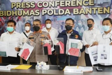 Polda Banten melakukan konferensi pers terkait kasus ujaran kebencian kepada MUI Banten. Foto : Humas Polda Banten