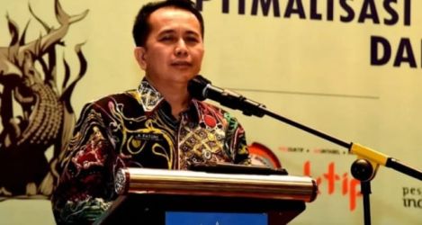 Dirjen Bina Keuangan Daerah Kemendagri Agus Fatoni saat menjadi pembicara dalam Seminar Rakernas Asosiasi Sekretaris DPRD Kabupaten/Kota seluruh Indonesia (ASDEKSI) di Surabaya, Senin (13/6/2022). (Ist)