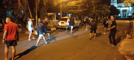 Sejumlah ABG terlibat perkelahian di Jalan Kesehatan, Pandeglang, Selasa (19/7/2022). (Istimewa)