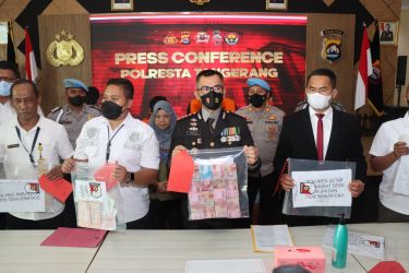 Kapolresta Tangerang Kombes Pol Raden Romdhon Natskusuma terkait korupsi PTSL. Foto : Humas Polda Banten