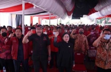 Puan Maharani saat berada di DPC PDIP Cirebon. Foto : Istimewa