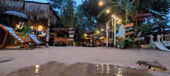 Suasana ala pantai di Ciater Beach. (tangselpos.id/rmn)