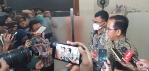 Tim Kuasa Hukum Erick Thohir saat memberikan keterangan pers. (Ist)