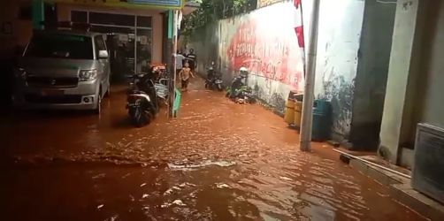 Diguyur Hujan, Puluhan Rumah Hingga Puskesmas Rawa Buntu Terendam Banjir. (tangselpos.id/ald)