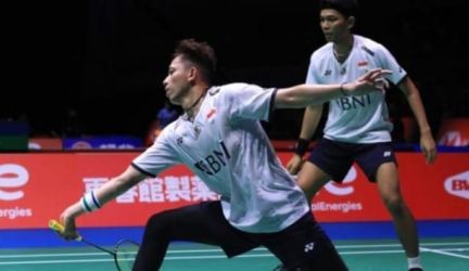 Fajar/Rian sukses gulung wakil Inggris untuk melaju ke semifinal. (Ist)