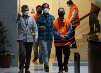 Rektor Unila Karomani saat berada di gedung KPK. (Ist)
