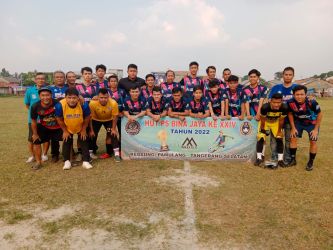 Kesebelasan tuan rumah, PS Bina Jaya gagal.lolos ke putaran kedua. Mereka harus mengakui ketangguhan Opposite MA dari Pondok Pinang, Jakarta Selatan, 0-1 pada Rabu (10/8). (Foto: dok.Panitia Bina Jaya Cup).