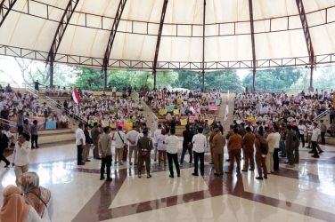 Pegawai Non ASN Pemprov Banten saat berada di Plaza Aspirasi, KP3B Curug, Kota Serang. Foto : Humas Pemprov Banten