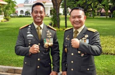Panglima TNI Jenderal Andika Perkasa dan KASAD Dudung Abdurachman. (Ist)