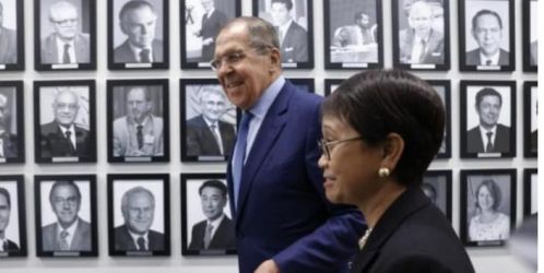 Menlu Retno Marsudi bersama Menlu Rusia Sergei Lavrov. (Ist)