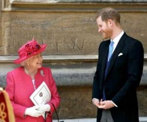 Ratu Elizabeth II dan Pangeran Harry. (Ist)