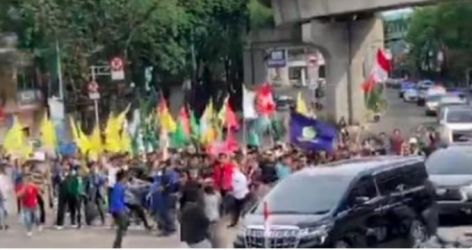 Rombongan Wapres RI dihadang para pendemo di Palembang. (Ist)