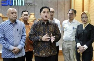 Menteri Koperasi & UMKM bersama Menteri BUMN saat meluncurkan program Solar Bersubsidi. Foto : Istimewa