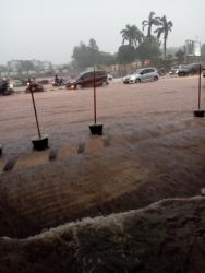 Genangan air banjir di wilayah Rawa Buntu, Serpong, Tangsel. (tangselpos.id/ald)