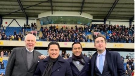 Erick Thohir dan Anindya Bakrie kini pemegang saham mayoritas Oxford United. (Ist)